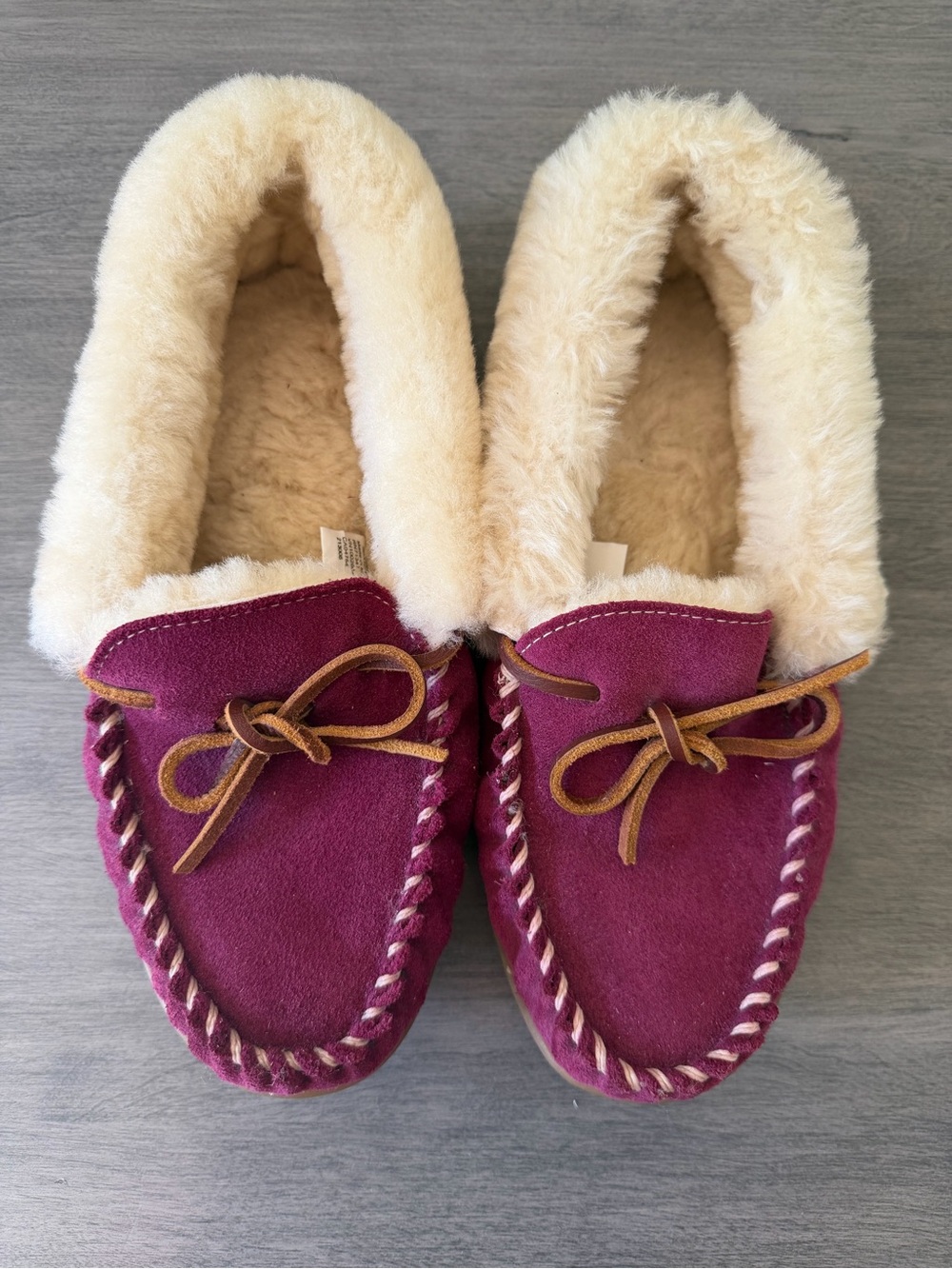 L.L.Bean Womens Slippers Sz 9M Wicked Good Suede Shearling Lined Moccasin Berry